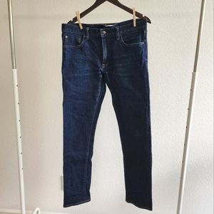 Uniqlo Slim Straight Selvedge Demin Jeans